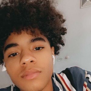 Meet your Posher, Nyjee